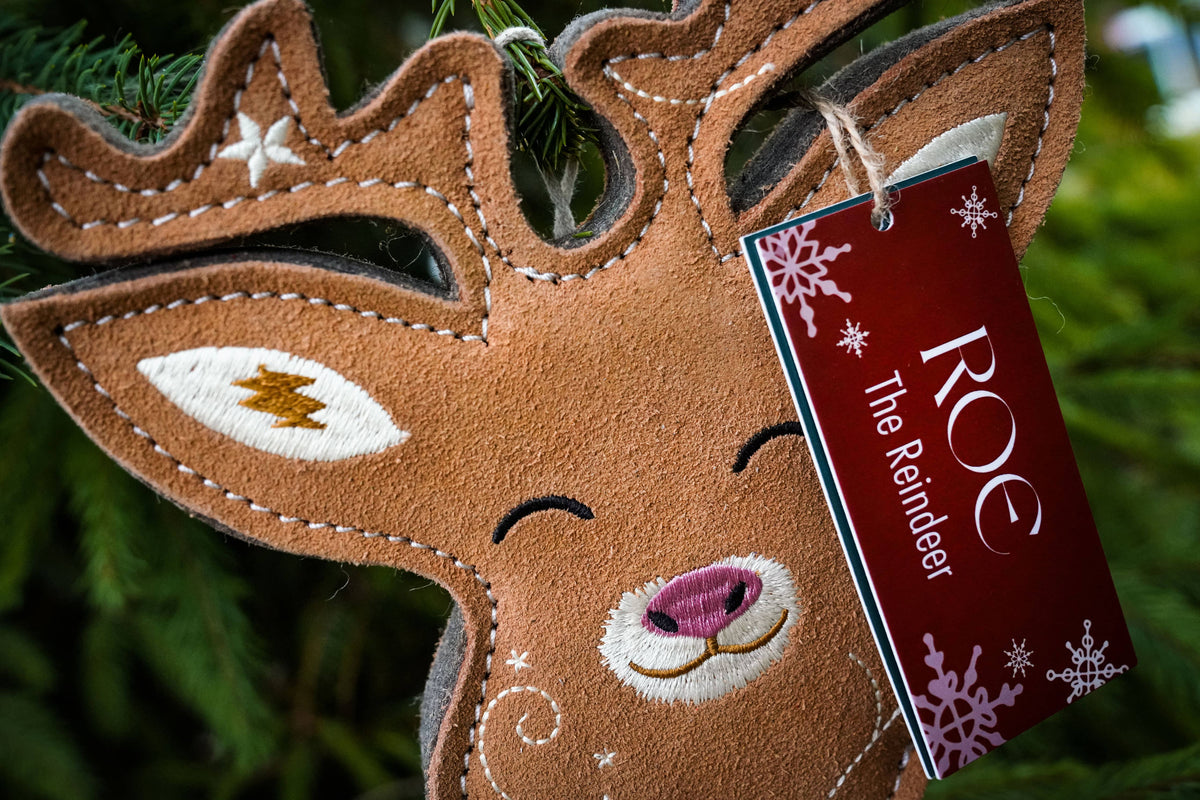 Roe the Deer tough Christmas dog toy – view 3