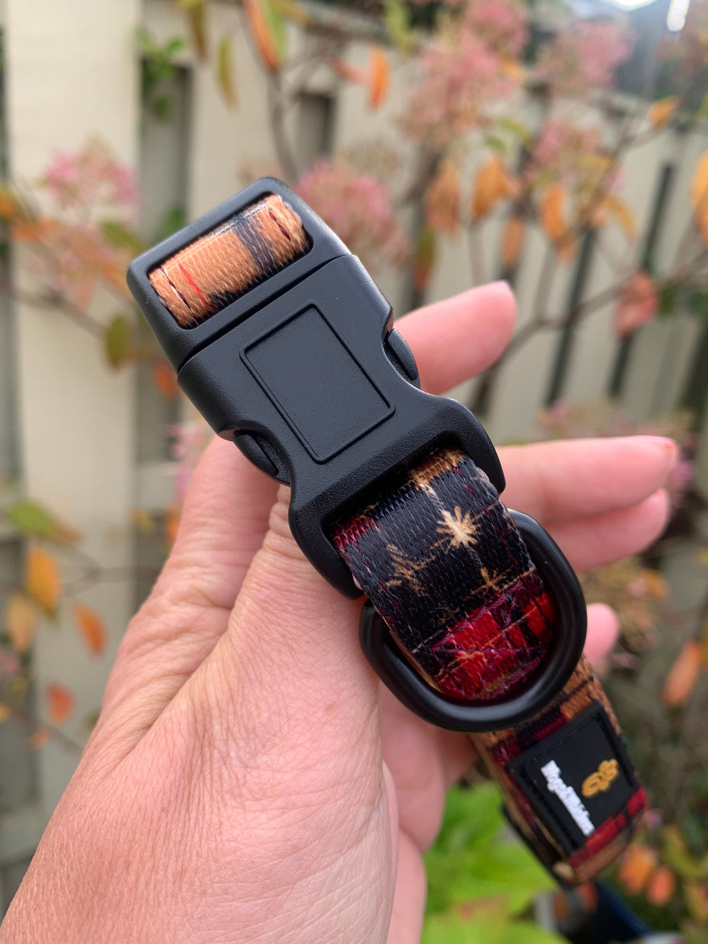 Highland Ember red black and gold dog collar – view 5