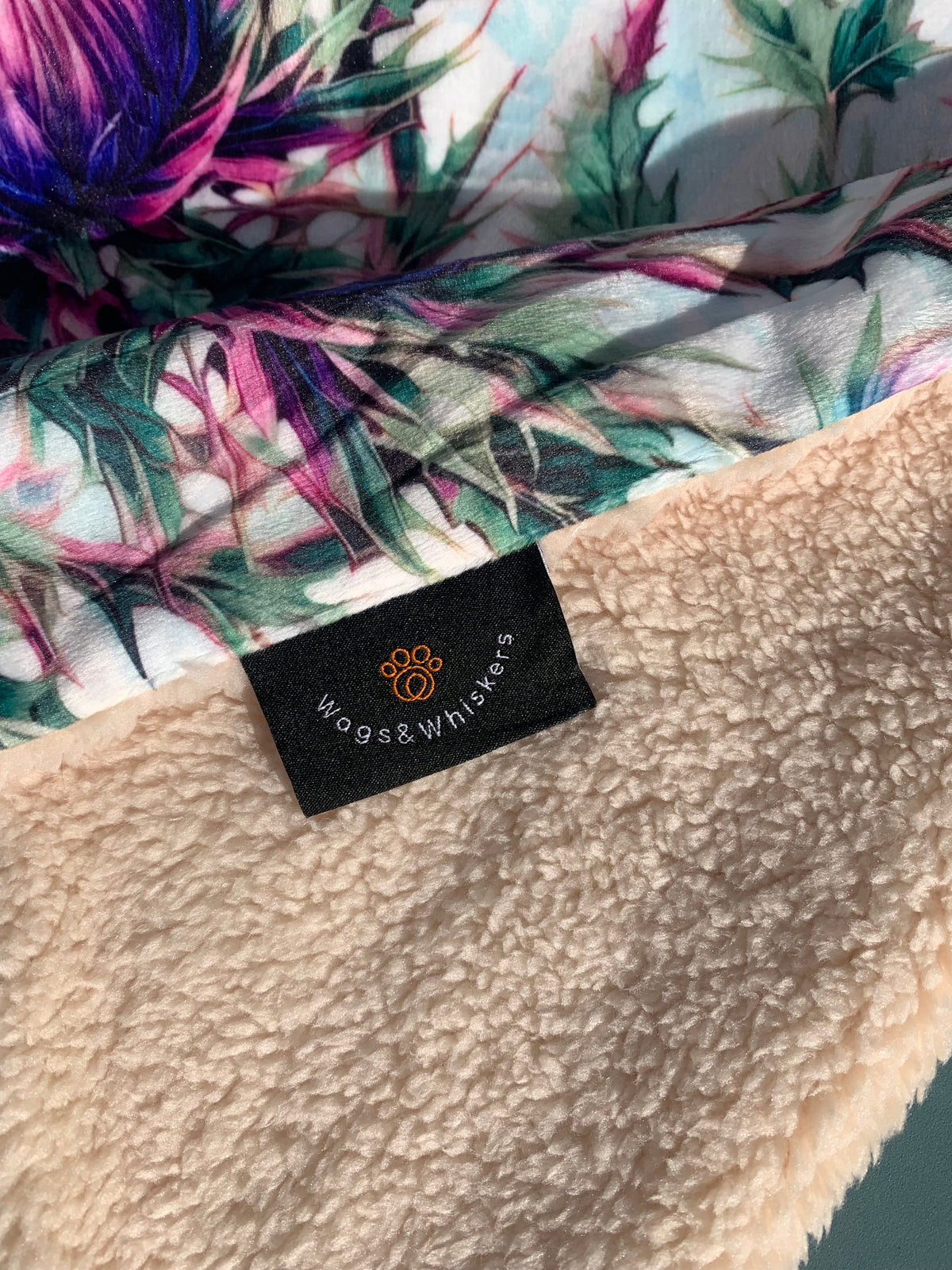 Bonnie Thistle velour and fleece pet blanket – view 9